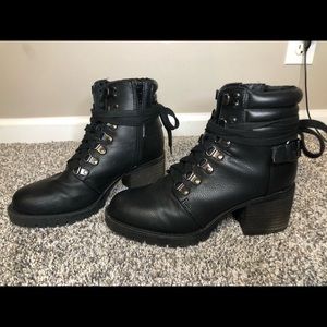 Size 8 Black heeled booties